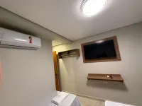 โรงแรม นิว ซิตี้ กวารูลโญส - 2 ดาว