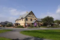 Premier Inn Weymouth Seafront - Parking