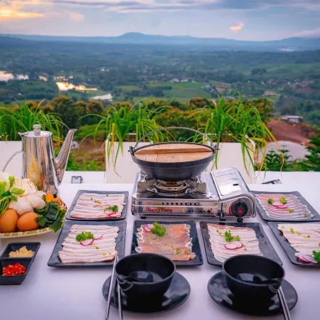 Stratus Resort