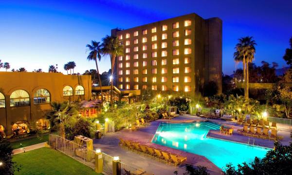 DoubleTree by Hilton Tucson- Reid Park