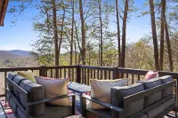 Camp Wildgrove Hot Tub Sauna Mtn Views - WiFi