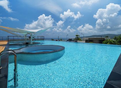 Modern Studio Rooftop Pools UTKR 205