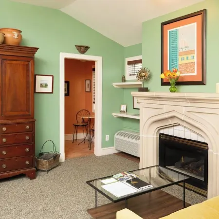 Hidden Garden Cottages & Suites