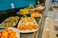 Mega Moda Goiania Hotel - Breakfast