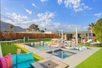 Peaks Palms Oasis - Heated Pool - Games - balcón
