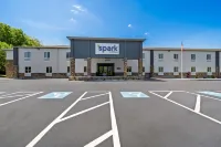 Spark by Hilton Milford Boston - 3 ดาว