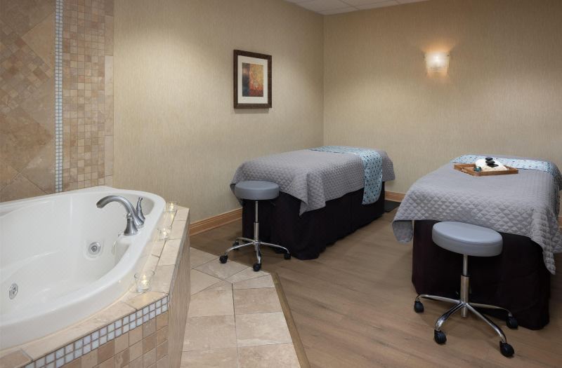 Embassy Suites by Hilton Charlotte Concord Golf Resort & Spa photo 3