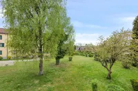 Lakeside Apartment | Kitchen | Parking - Homestays