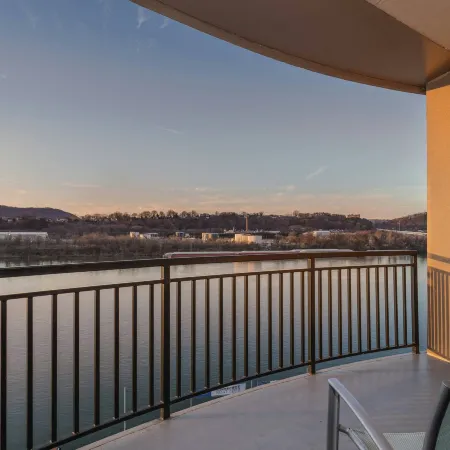 SpringHill Suites Chattanooga Downtown/Cameron Harbor