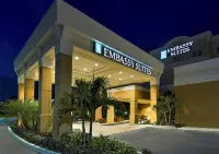 Embassy Suites by Hilton Tampa Brandon - bar