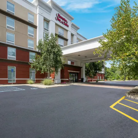 Hampton Inn & Suites Poughkeepsie