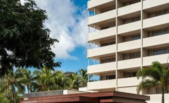 The Ambassador Hotel of Waikiki, Tapestry Collection by Hilton