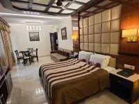 Hotel Southgate Hotels near AIIMS Metro Station