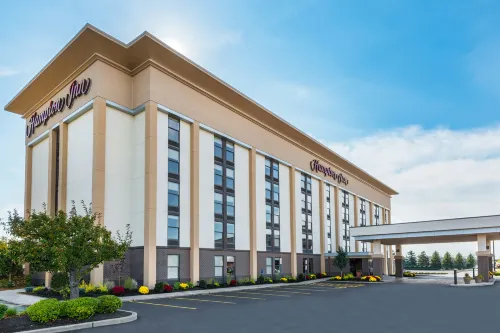 Hampton Inn Buffalo-Airport/Galleria Mall - breakfast