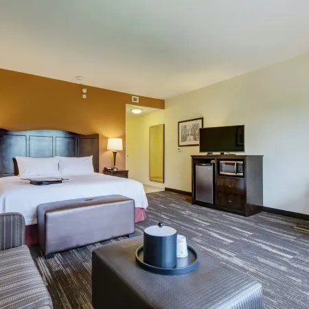 Hampton Inn Poplar Bluff