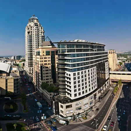 Davinci Suites