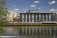 Hilton Garden Inn Glasgow City Centre - Bãi đậu xe