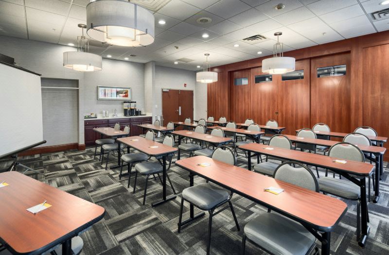 Hampton Inn Louisville-Northeast photo 4