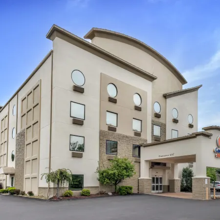 Comfort Suites