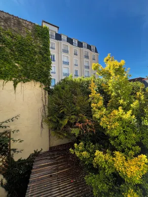 Hôtel le Biarritz - Vichy - Desayuno