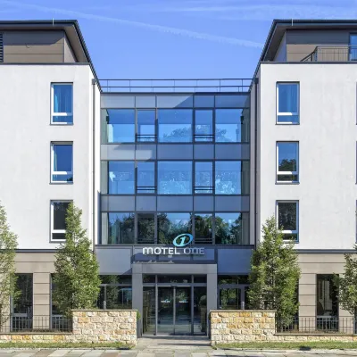 Motel One Dresden - Palaisplatz Hotels near Japanese Palace