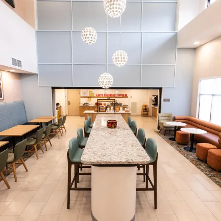 Hampton Inn & Suites McComb