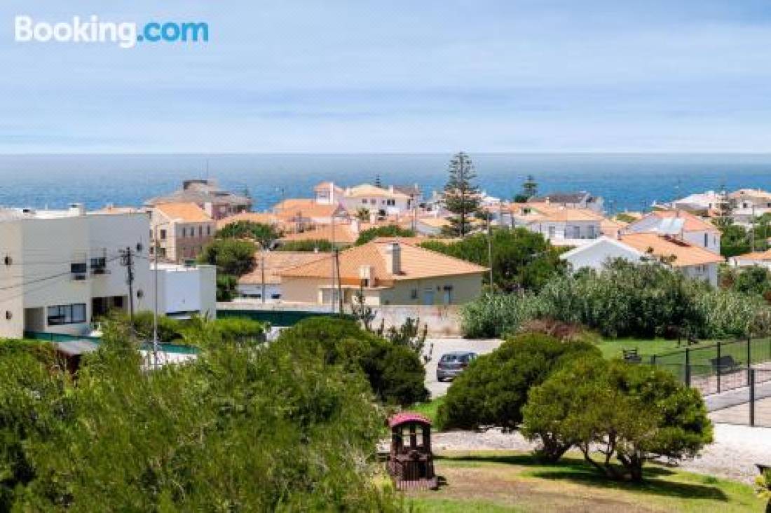 Casa Da Praia Das Macas-Colares Updated 2022 Room Price-Reviews & Deals |  Trip.com