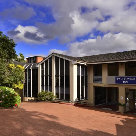 Twin Towers Inn