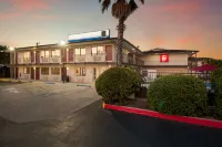 Red Roof Inn San Antonio E - Frost Bank Center