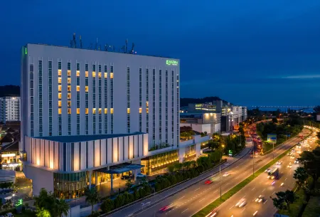 Eastin Hotel Penang Отели в г. Баян Лепас