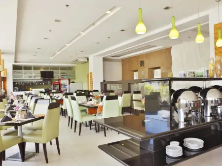 Alpa City Suites Hotel Отели рядом с достопримечательностью «Себу Докторс Юниверсити»