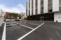 Hotel Noblion - Parkering