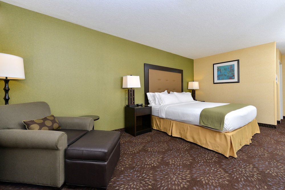 Holiday Inn Express Hotel & Suites Charlotte, an Ihg Hotel