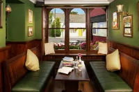 Hylands Burren Hotel