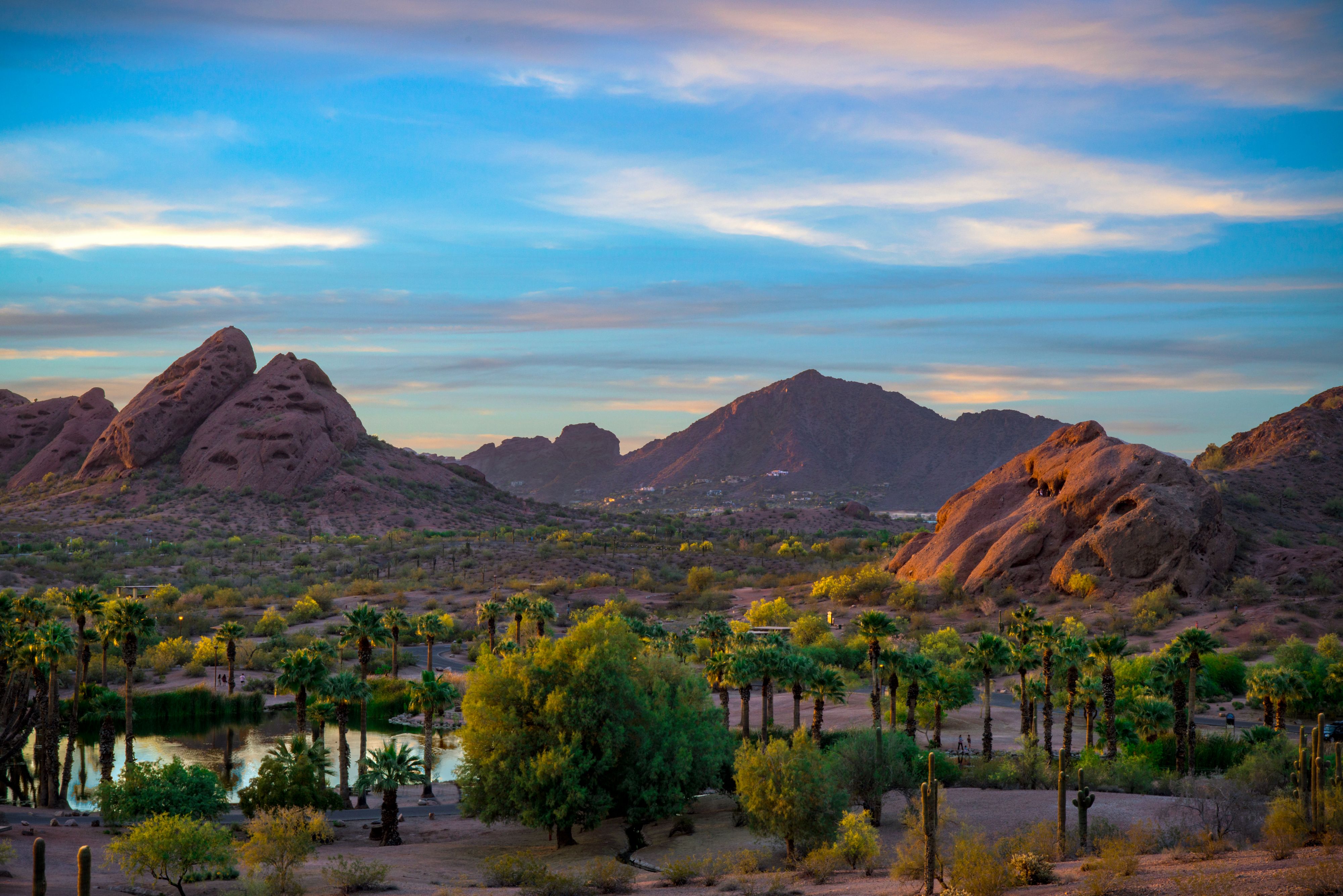 Holiday Inn Express & Suites Phoenix - Airport North, an Ihg Hotel