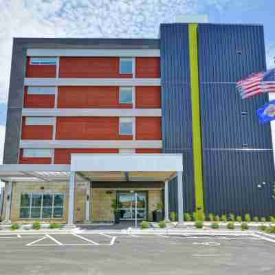 Home2 Suites by Hilton Plymouth Minneapolis Hotel Exterior