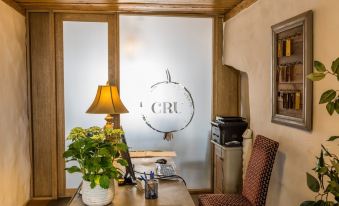 CRU Hotel