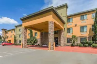 Comfort Inn Dallas Park Central Hotels in Dallas