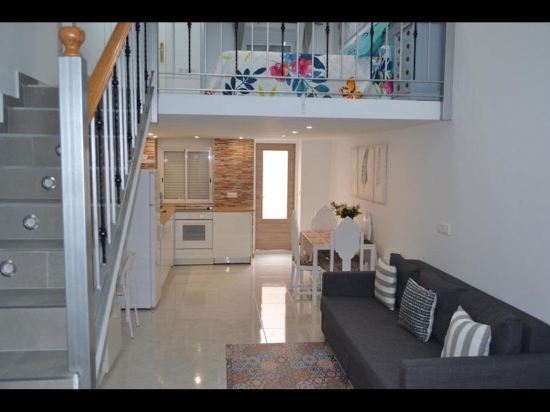 Impresionante apartamento tipo loft con aire acondicionado, impresionante conversión moderna