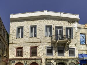 1844 Suites Syros