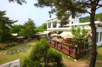 Gapyeong Forest Garden Glamping Hotels in Gapyeong-gun