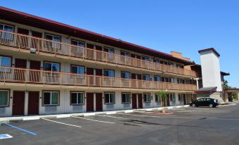 Red Roof Inn & Suites Sacramento North