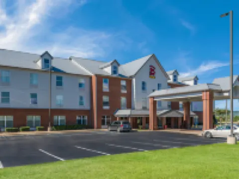Red Roof Plus+ & Suites Birmingham - Bessemer Hotels in Bessemer