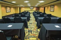 هامبتون إن آند سويتس فلسطين فنادق في بالستاين