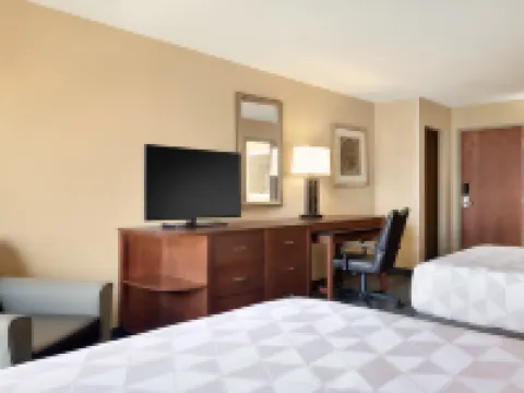 Holiday Inn 國家機場/水晶城 鄰近阿靈頓宮的酒店