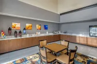 Comfort Suites Clovis North - breakfast