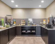 Quality Inn & Suites Kingston - Bữa sáng