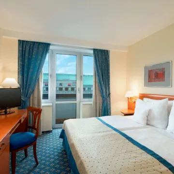 布拉格市中心温德姆華美達酒店 鄰近布拉格老城廣場的酒店