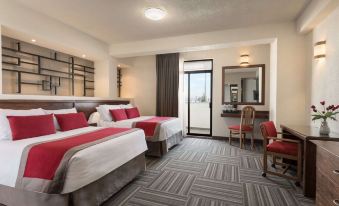 Ramada Plaza by Wyndham Leon