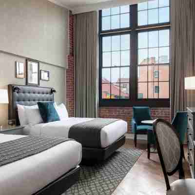 The Foundry Hotel Asheville, Curio Collection by Hilton Rooms